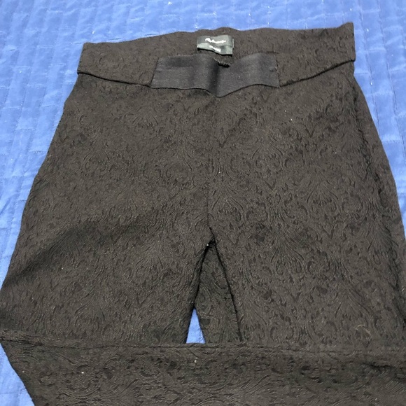 Reitman’s Black Textured Trousers . Size 10 regular- dressy straight leg pants - Picture 2 of 8